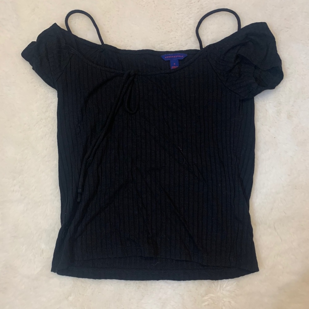 Off the sholder crop top